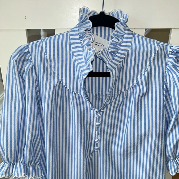 Tuckernuck Pomander Place Flirty Blue Stripe Selena Blouse Still sold on site! M - Picture 11 of 13